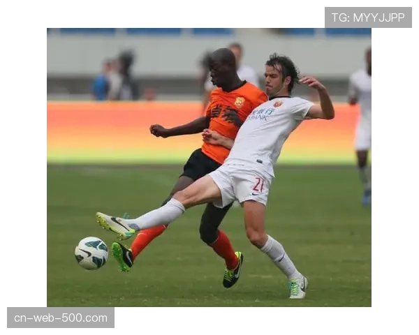 皇家马德里客场一球小胜本菲卡 维尼修斯兜射破门锁定胜局